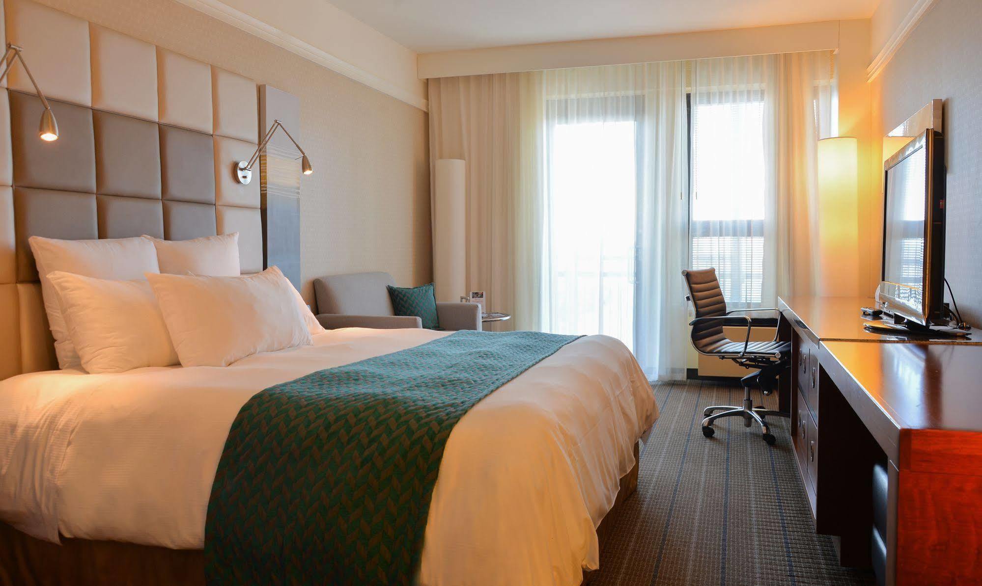 De L'ithq Hotel 4*